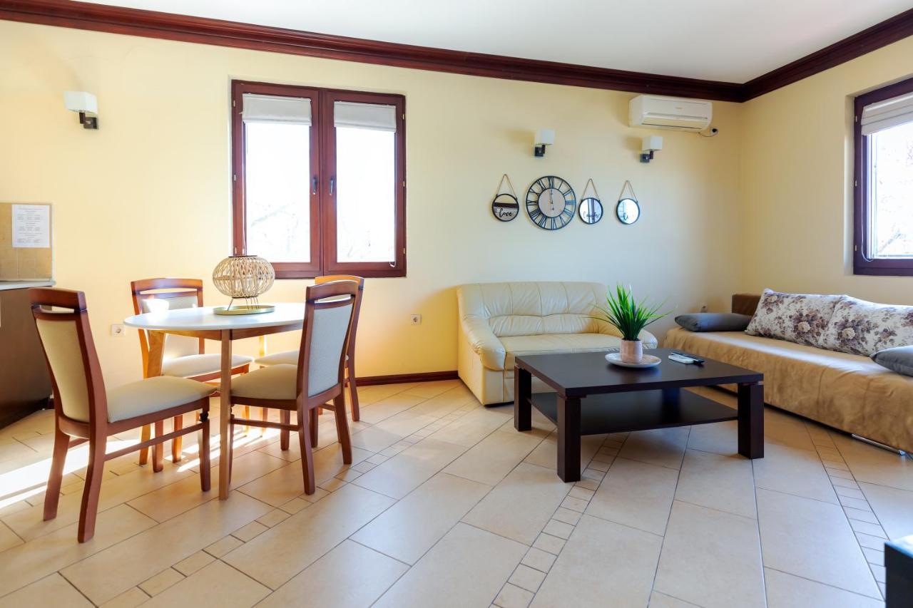 Guest House Slavyanka Sozopol Esterno foto