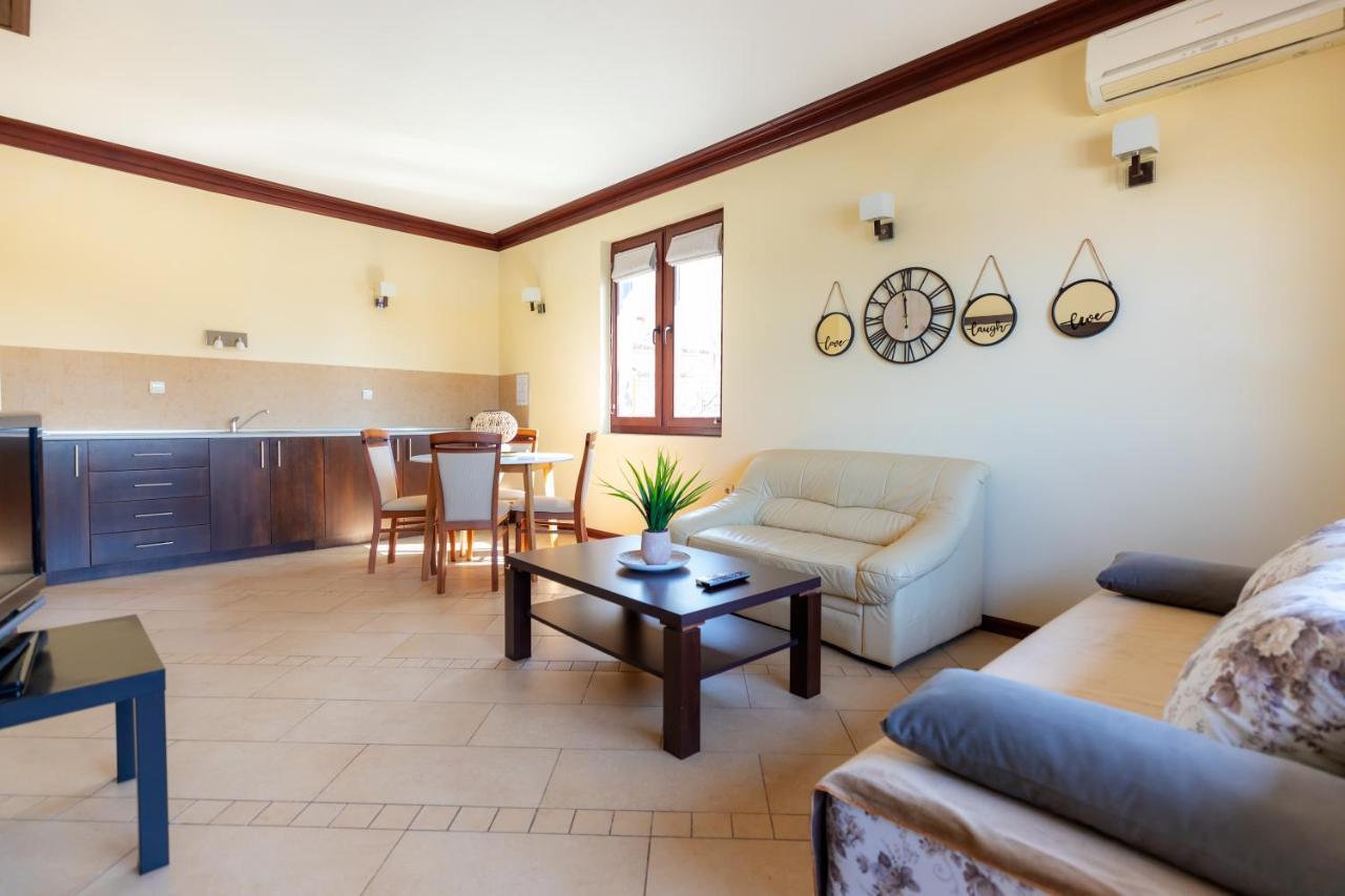 Guest House Slavyanka Sozopol Esterno foto